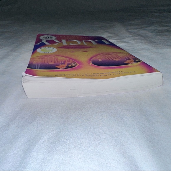 4 Book Lot - A Man Called Ove, Lucky, The Guest List, and The Paper Palace - Picture 14 of 14